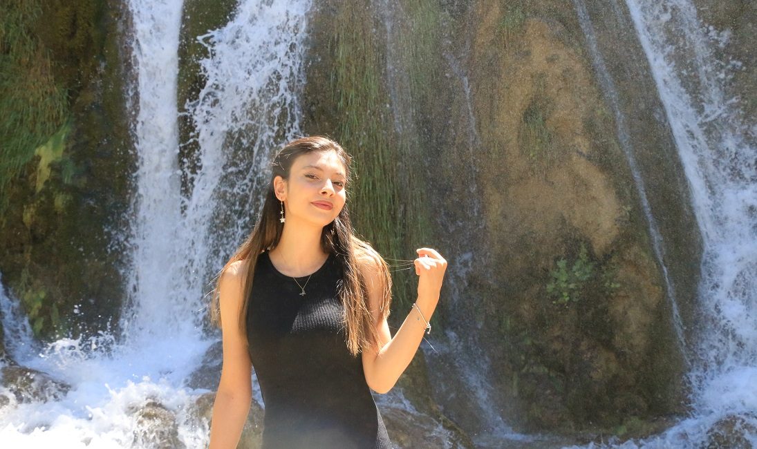 Erzincan’da Tıp Fakültesinin mezuniyet töreninde 3 yıldır sahne alan Erzurumlu