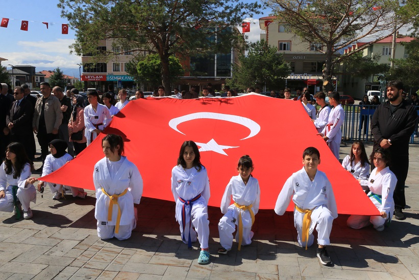 Ulu Önder Mustafa Kemal Atatürk'ün Erzincan'a gelişinin 105. yıl dönümü