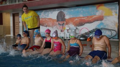 Erzincan Gençlik ve Spor İl Müdürlüğü tarafından faaliyete koyulan yüzme