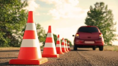 İstanbul Sürücü Kursları ve Eğitimcileri Federasyonu Başkanı Murat Tekin, Karayolu