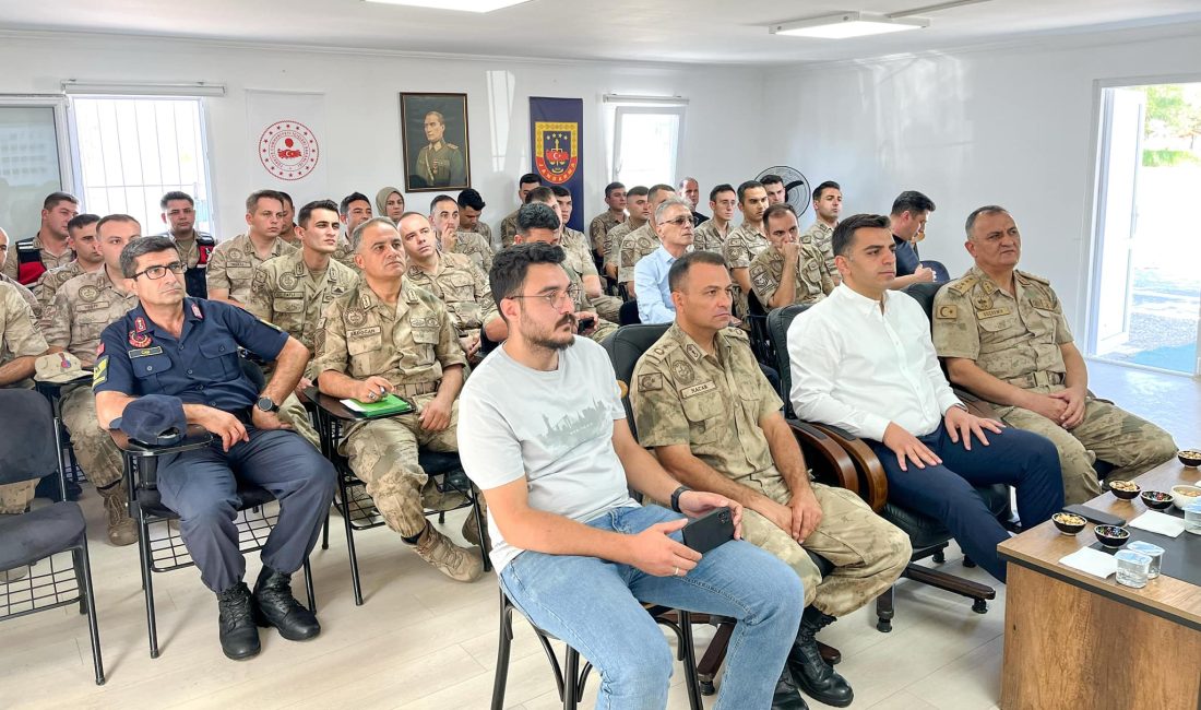 Erzincan İl Jandarma Komutanlığı’nda köylerde kurulumu tamamlanan kamera sistemleri analizi
