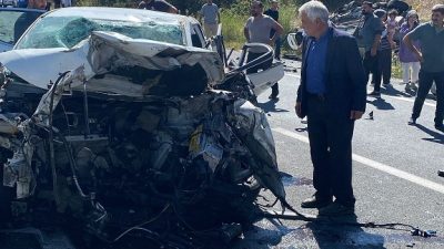 Erzincan – Refahiye kara Ekecik köyü yol ayrımında çift taraflı