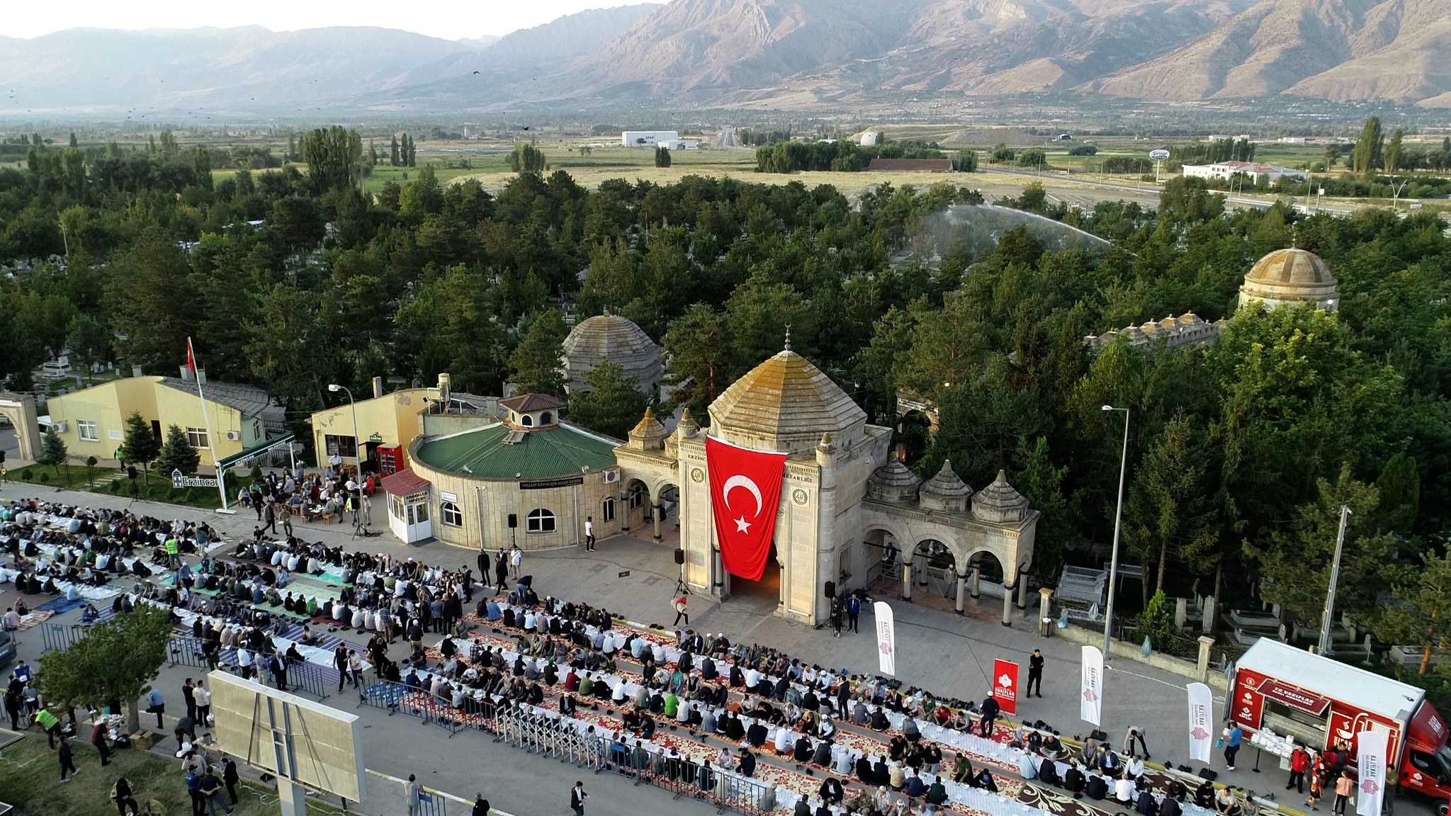 Erzincan’ın manevi önderlerinden Terzi Baba'yı yad etmek amacıyla düzenlenen "Terzi