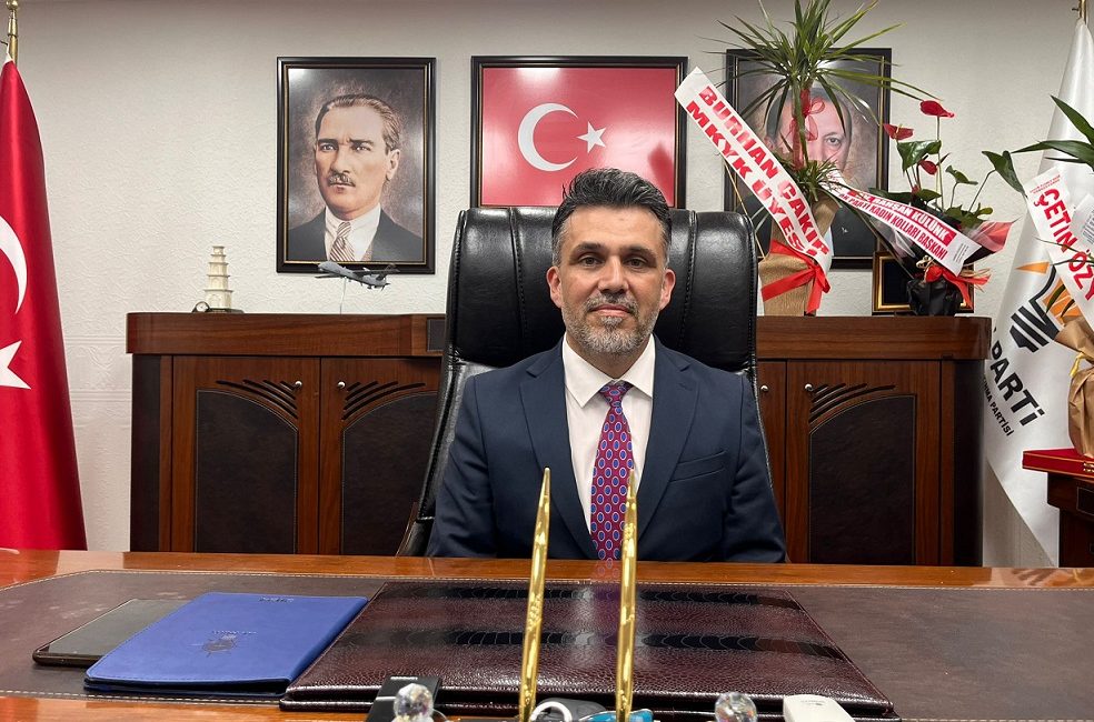 AK Parti Erzincan İl Başkanı Alpay Kabadayı, Cumhuriyetin kazanımlarını ve