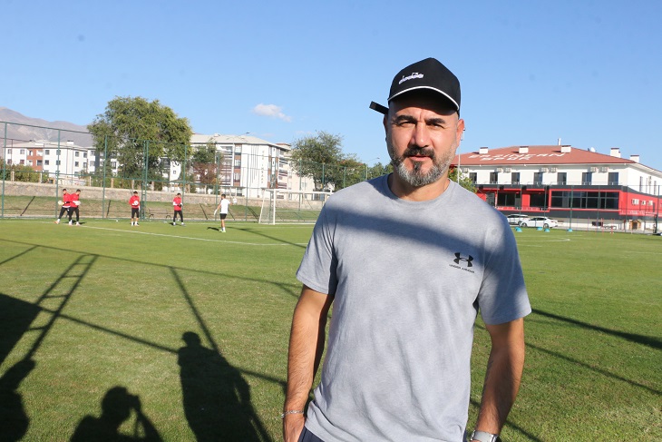 TFF 2. Lig Beyaz gurupta lider durumda bulunan 24Erzincanspor hafta