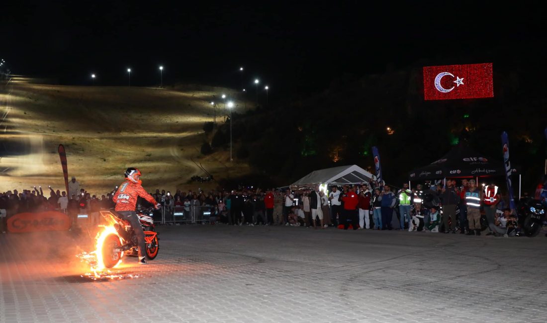 Erzincan’da Türkiye Şampiyonu ünlü akrobasi şovmeni Bilal Birkan Polat Ergan