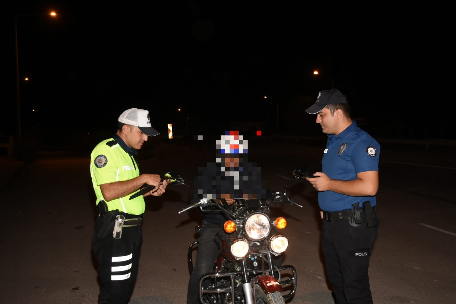 Asayiş olayları ve Motosiklet hırsızlığına karşı uygulama yapan Erzincan Polisi