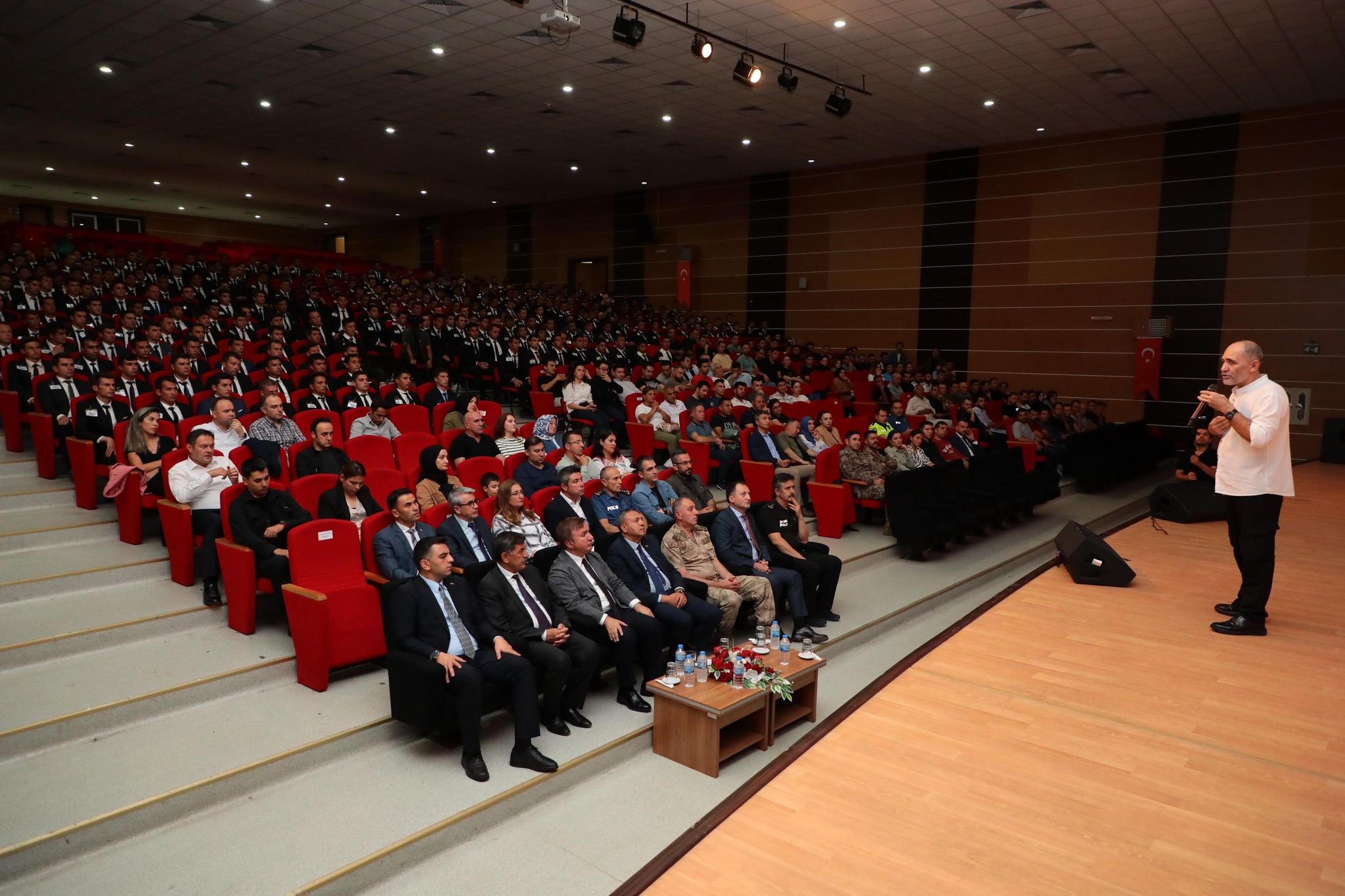 Erzincan POMEM’ de polis adaylarına yönelik 1. sınıf Emniyet Müdürü