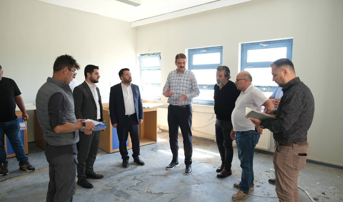 Vakıflar Genel Müdürü Sinan Aksu Vakıflar Genel Müdür Yardımcısı Erkan