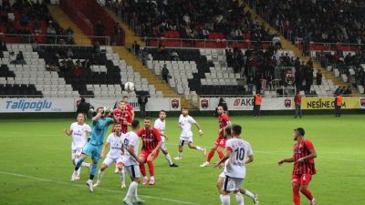 TFF 2. Lig Beyaz gurup 4’ncü hafta mücadelesinde gurubun iddialı