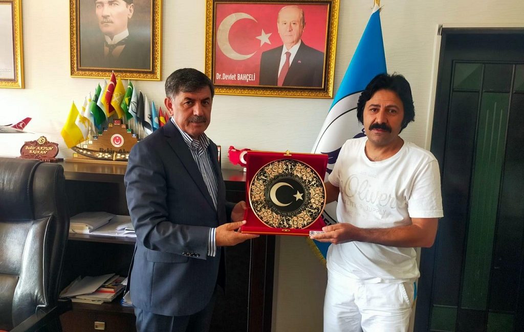 Gurbette Erzincan’ı en iyi şekilde temsil eden Erzincanlı ses sanatçısı