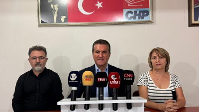 CHP Erzincan Milletvekili Mustafa Sarıgül, CHP Erzincan İl Başkanlığında bir