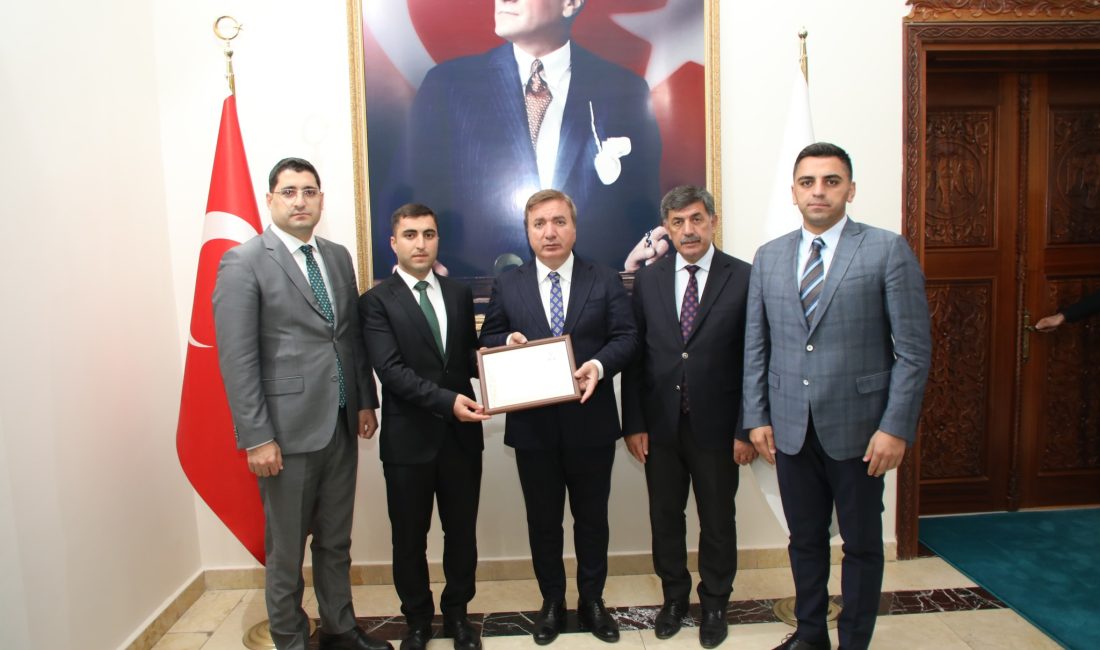 Erzincan Valisi Hamza Aydoğdu, İl Stajını tamamlayarak Kaymakam Refikliği Stajına