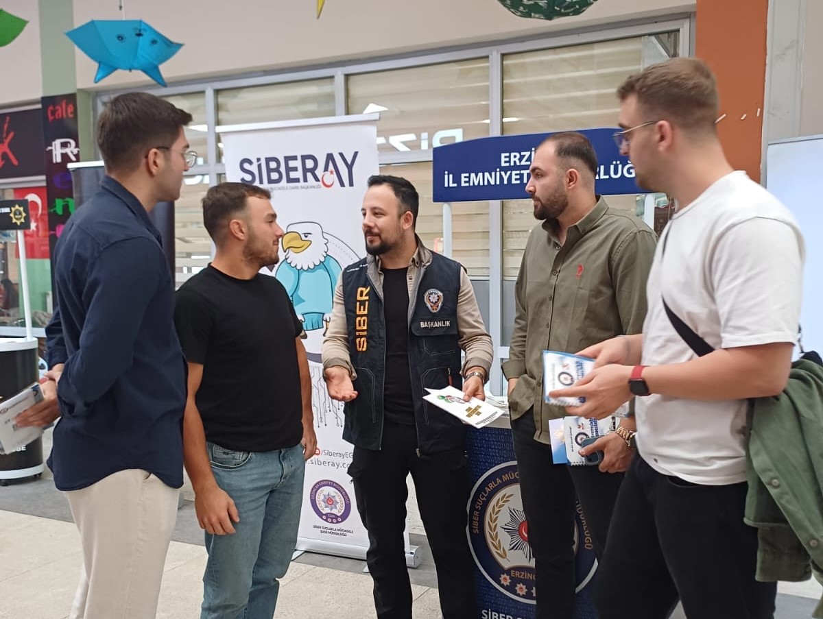 SİBERAY programı kapsamında Erzincan Binali Yıldırım Üniversitesinde stant açan Erzincan