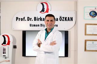 Son yıllarda hızla artan sahte diş hekimleri vakaları, toplumun ağız