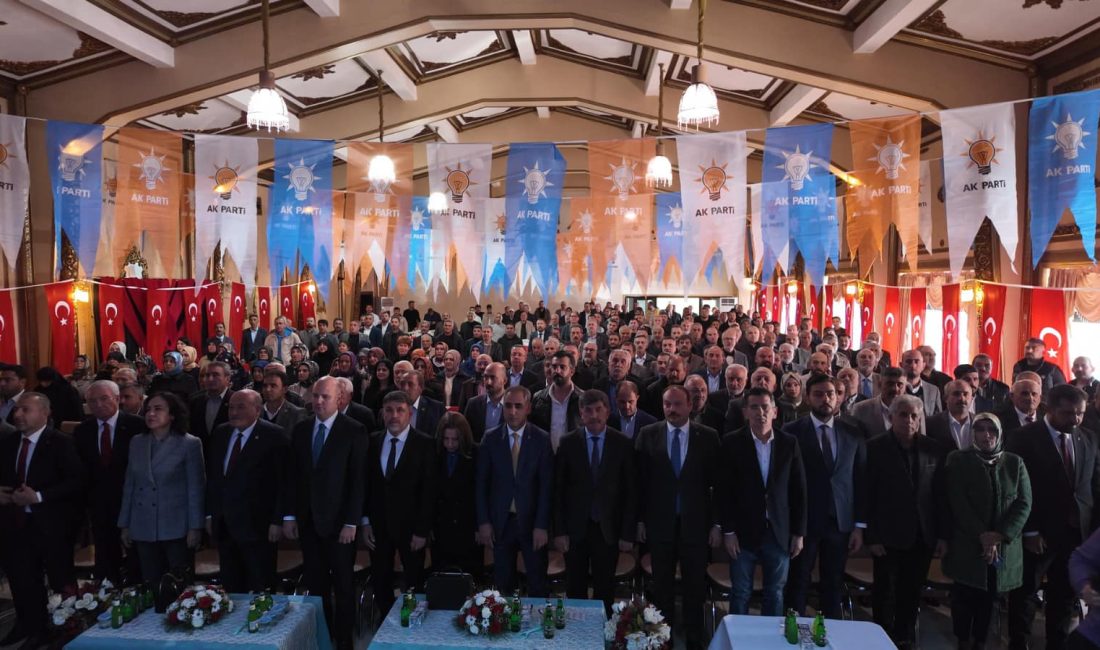 AK Parti’nin Erzincan Merkez İlçe Kongresi, İpekyolu tesislerinde yapıldı. Ak