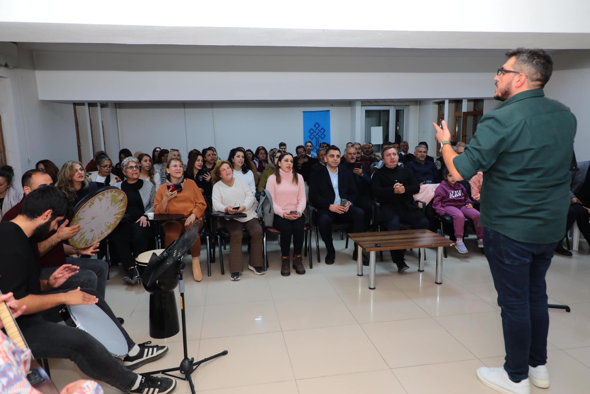 22 Kasım’da İstanbul’da düzenlenecek olan Erzincan Türküleri konseri için çalışmalarını