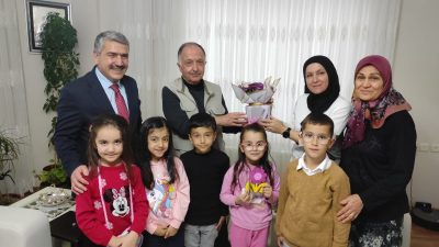 Erzincan Demirkent TOKİ İlkokulu öğrencileri 24 Kasım Öğretmenler Günü etkinlikleri