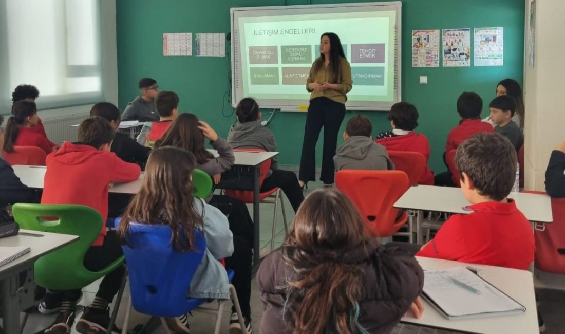 Erzincan 13 Şubat Gençlik Merkezi tarafından düzenlenen Empati ve Etkili