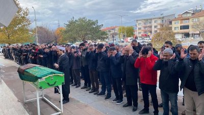 Anadolu Ajansı Erzincan muhabiri Gazeteci Kemal Özdemir’in vefat eden annesi