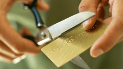 Bireysel kredi ve kart borçları nedeniyle yasal takibe düşenlerin sayısı