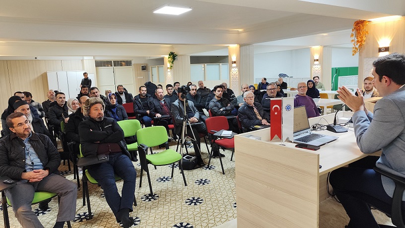 Türkiye Yazarlar Birliği Erzincan şubesinde konuşan Uzman Dr. Mehmet Celal