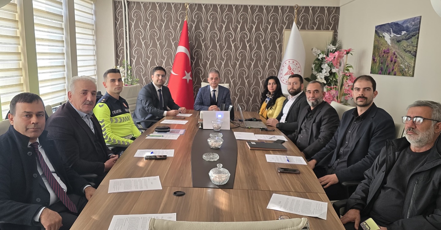 “Fermuar Sistemi ile Yaşama Yol Ver!” Sloganı ile trafikte ambulansın