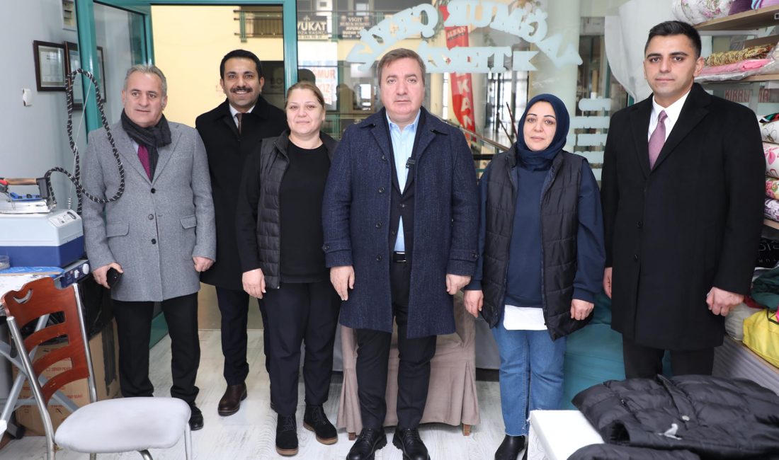 İŞ-KUR tarafından sağlanan yüzde 100 hibe desteğiyle terzi dükkânı açan