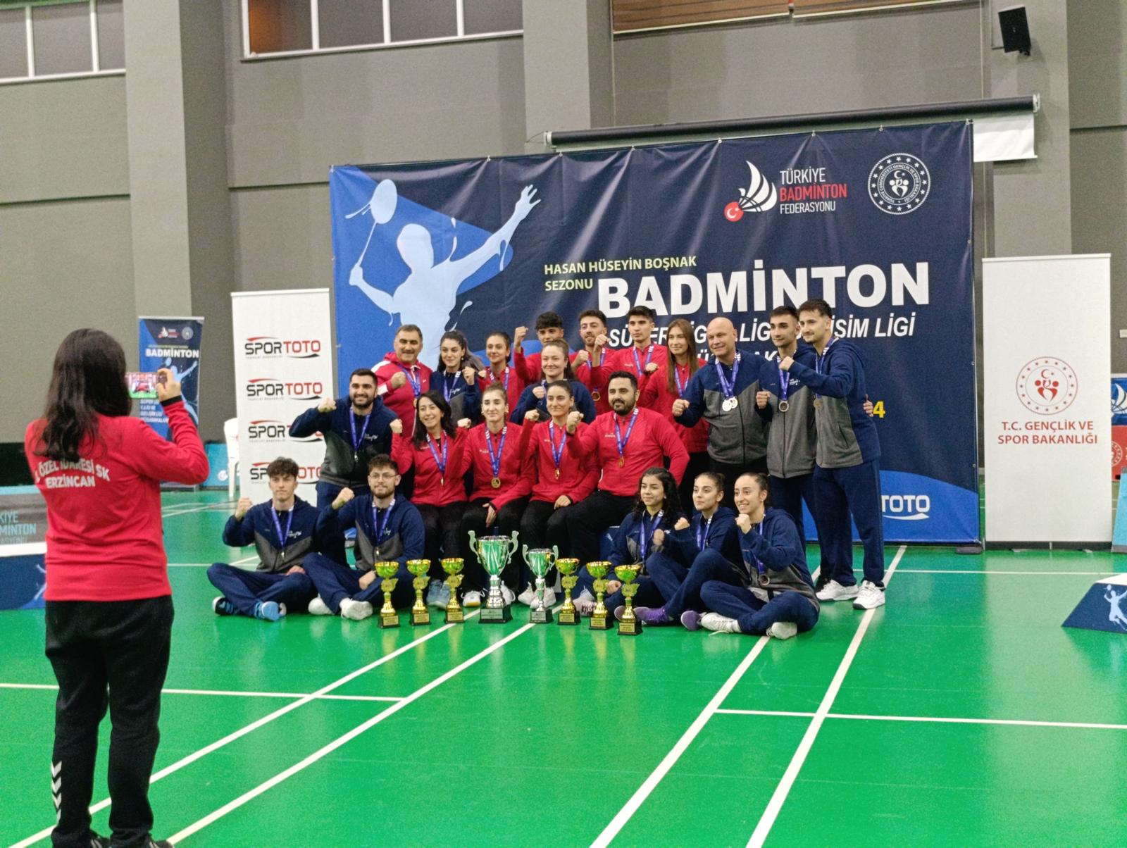 Küçük yaşlarda kendi bünyesinde yetiştirdiği Erzincanlı sporcular başarıdan başarıya koşuyor.