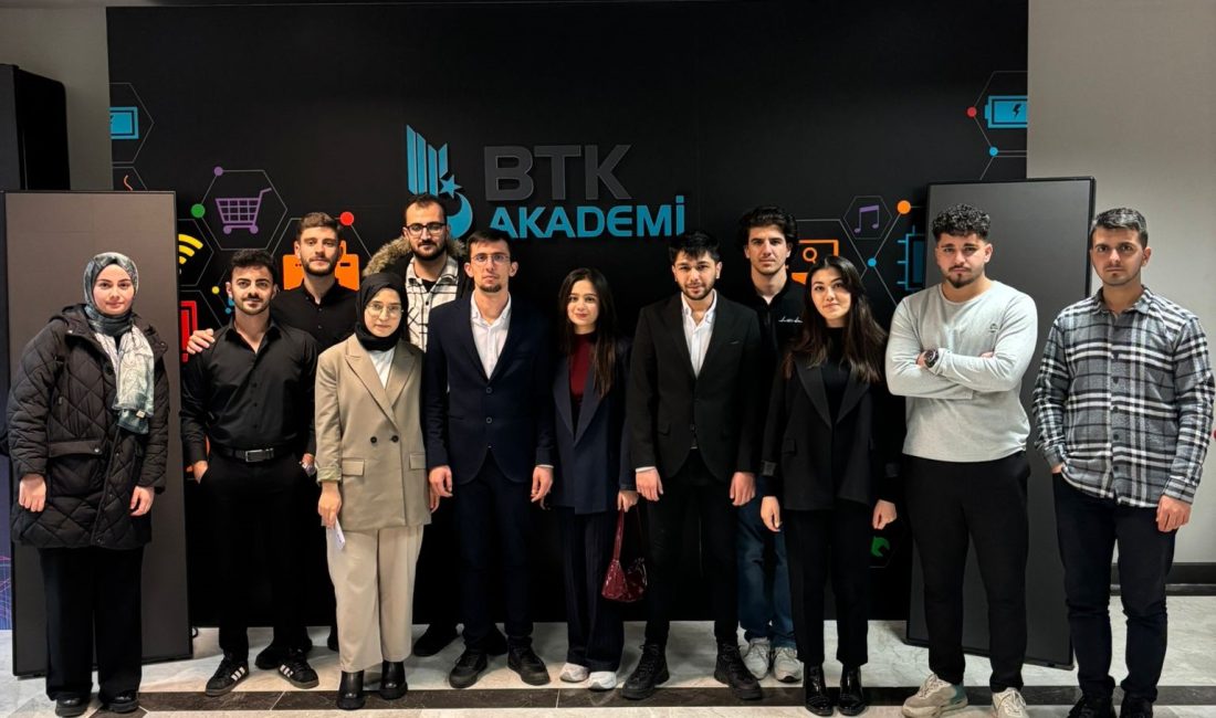 "Dijital Geleceğe Yolculuk" ana temasıyla Ankara’da gerçekleştirilen Türkiye Bilişim Derneğinin