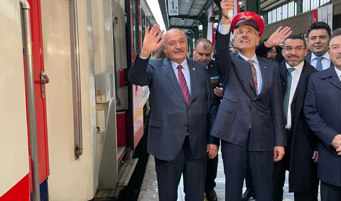 Turistik Doğu Ekspresi 2024-2025 dönemi seferlerine bugün gündüz saatlerinde Ulaştırma