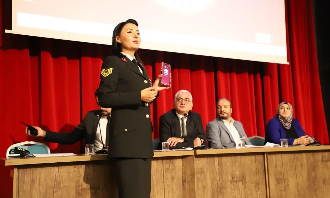 Erzincan Binali Yıldırım Üniversitesinde, 25 Kasım Kadına Yönelik Şiddete Karşı