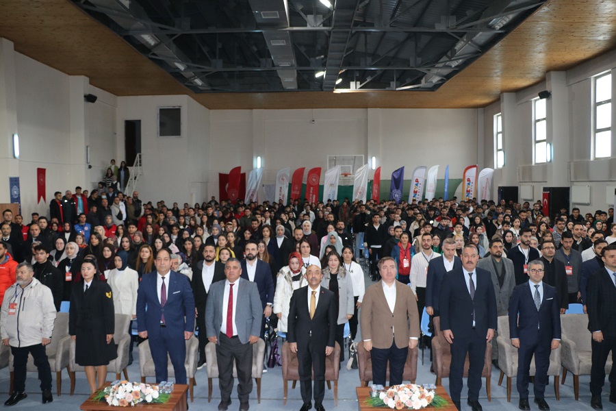 Gençlik ve Spor Bakanlığı tarafından 81 ilde Gençlik Politika Belgesi