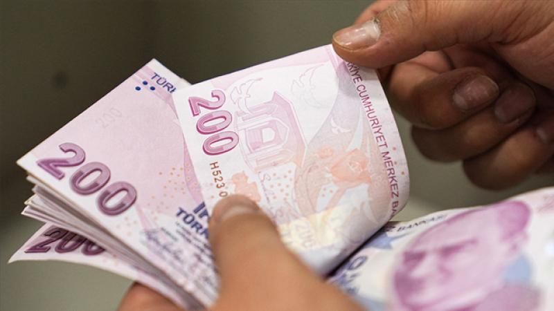 Asgari ücret maratonunda gözler haftaya yapılması planlanan dördüncü toplantıya çevrildi.