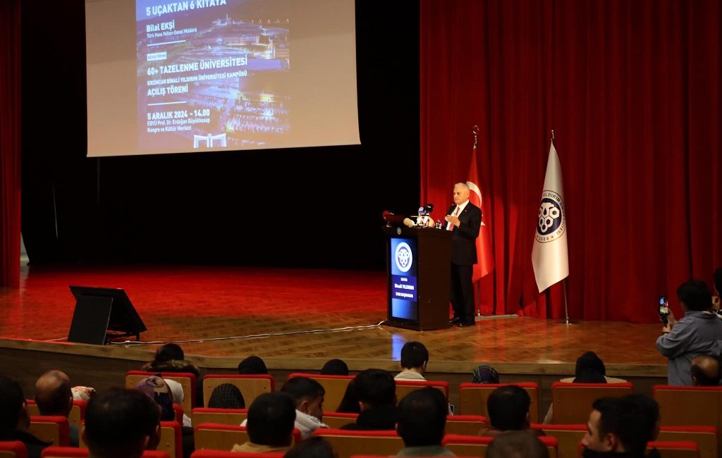 "5 Uçaktan 6 kıtaya" konulu konferans ve "60+ Tazeleme Üniversitesi