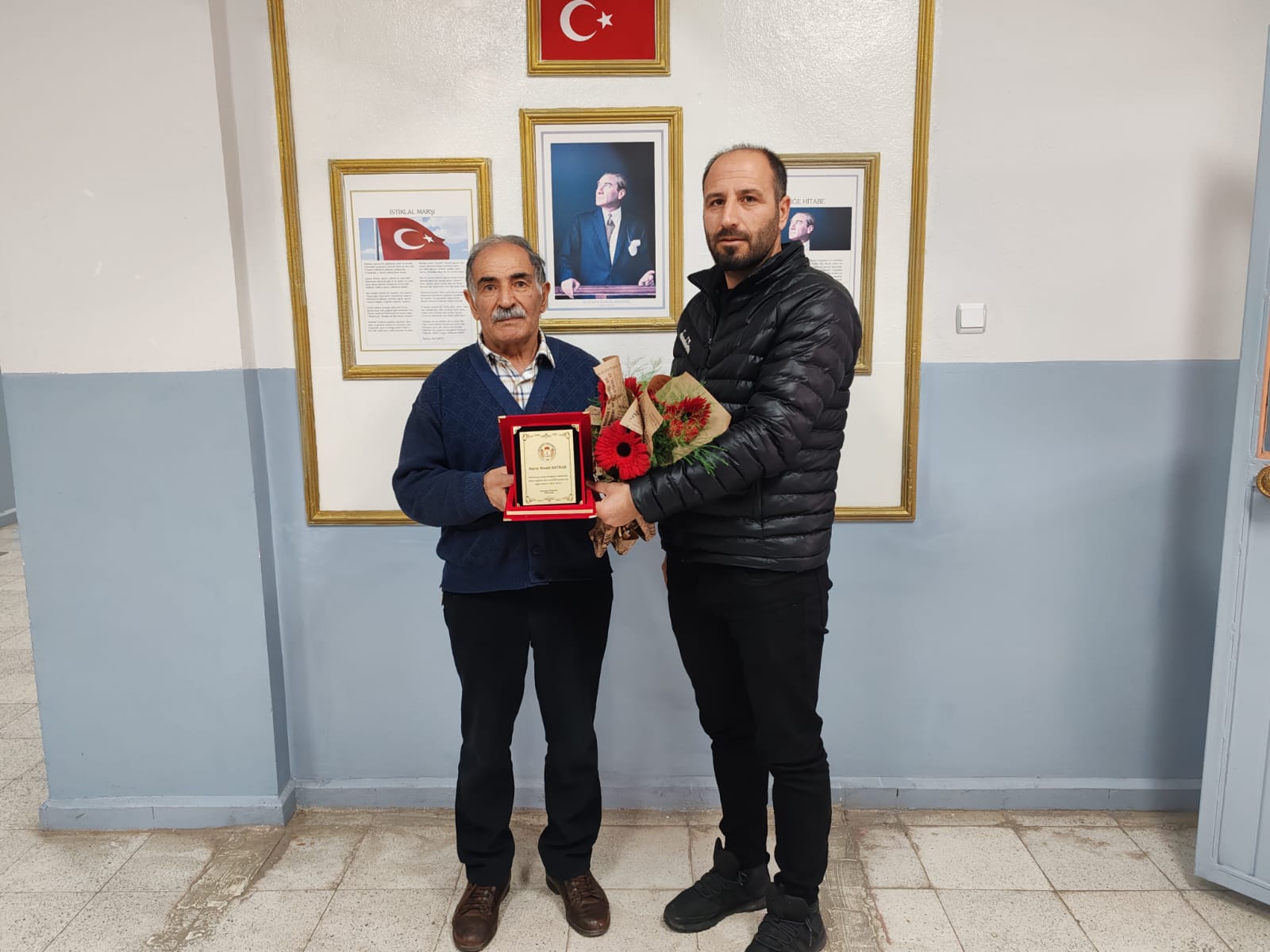 Erzincan’ın merkez Beşsaray İlkokulunda emekli olan 68 yaşındaki hizmetli Binali
