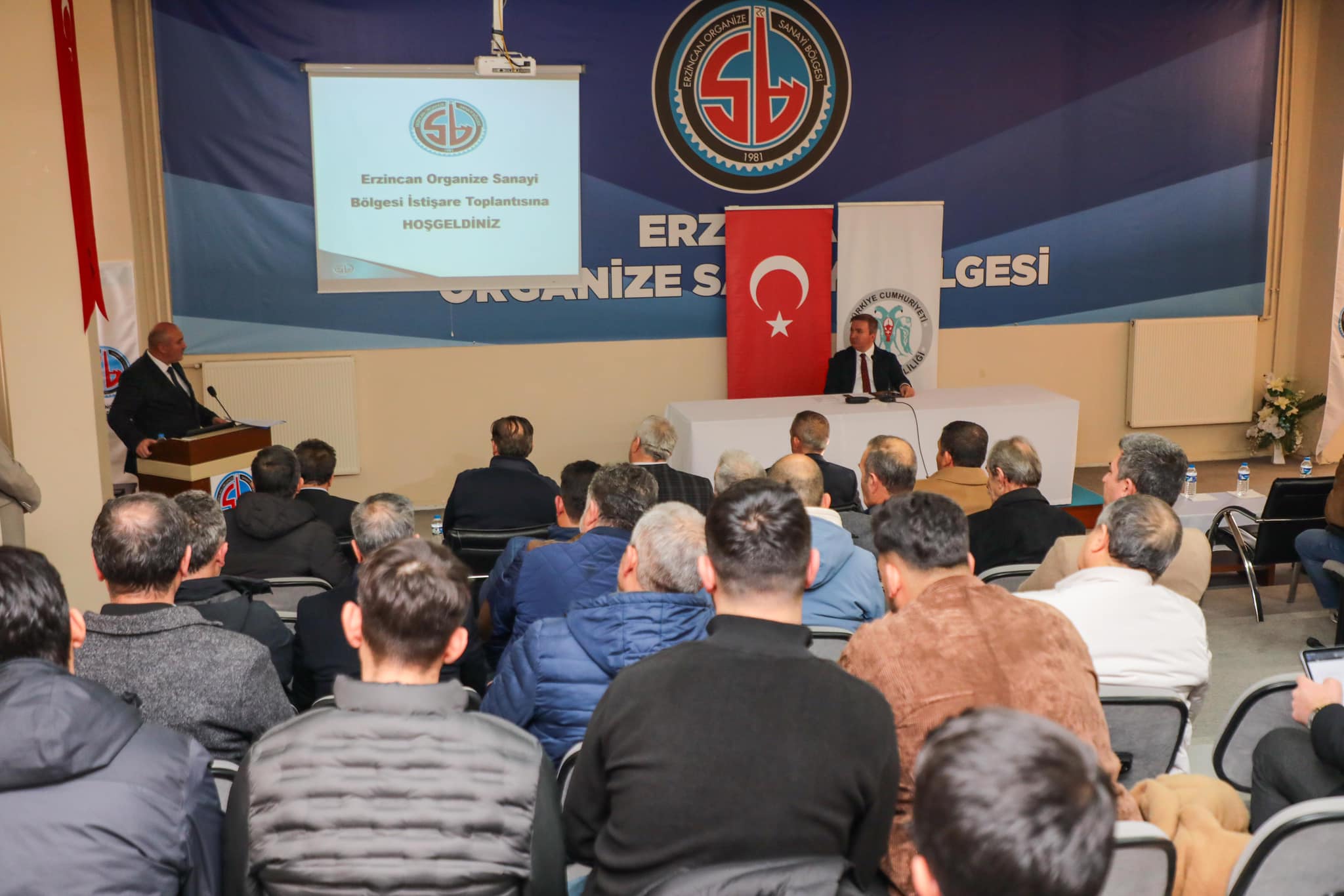 Erzincan Valisi Hamza Aydoğdu başkanlığında, ilgili kurum müdürleri, Erzincan Organize