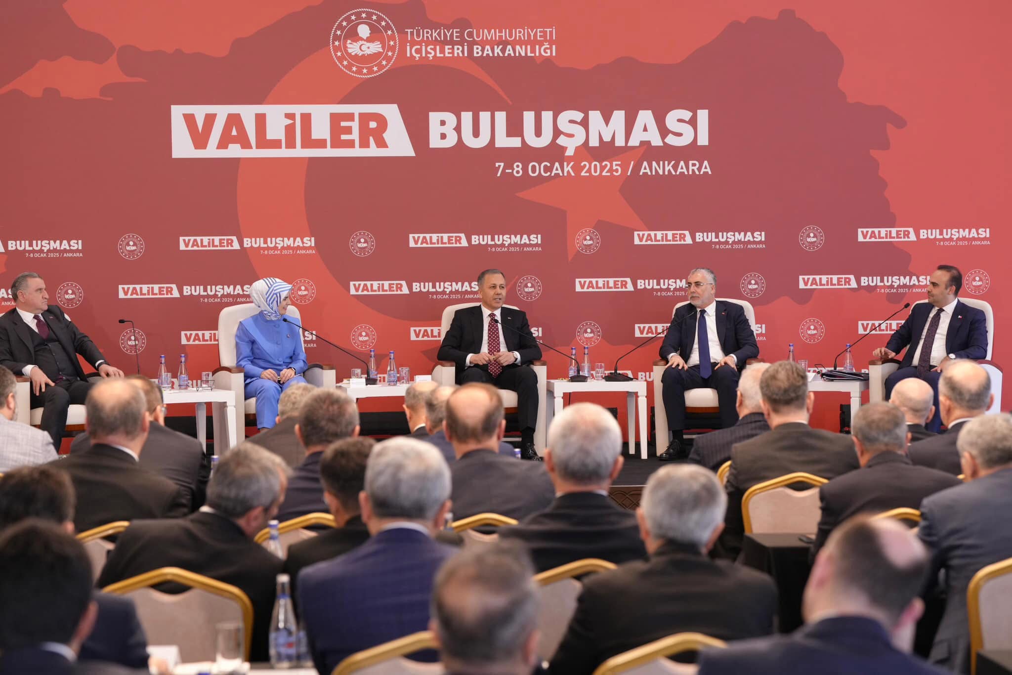 Erzincan Valisi Hamza Aydoğdu, Cumhurbaşkanı Yardımcısı Cevdet Yılmaz ve İçişleri