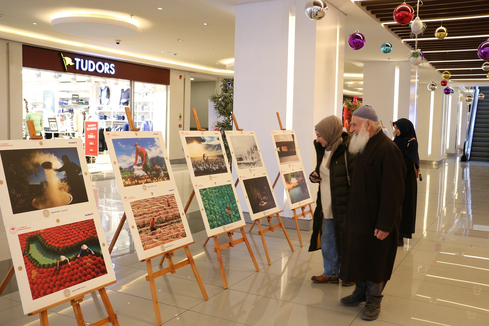 Türkiye’de geleneksel hale gelen ve uluslararası hüviyete kavuşturulan sergi Erzincan’da