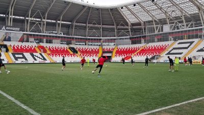 Hafta sonu Pazar günü oynanacak olan Karaköprü Belediye spor hazırlıklarını