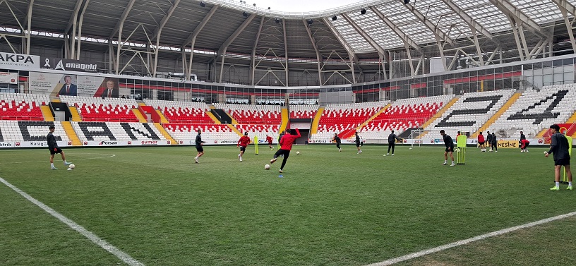 Hafta sonu Pazar günü oynanacak olan Karaköprü Belediye spor hazırlıklarını