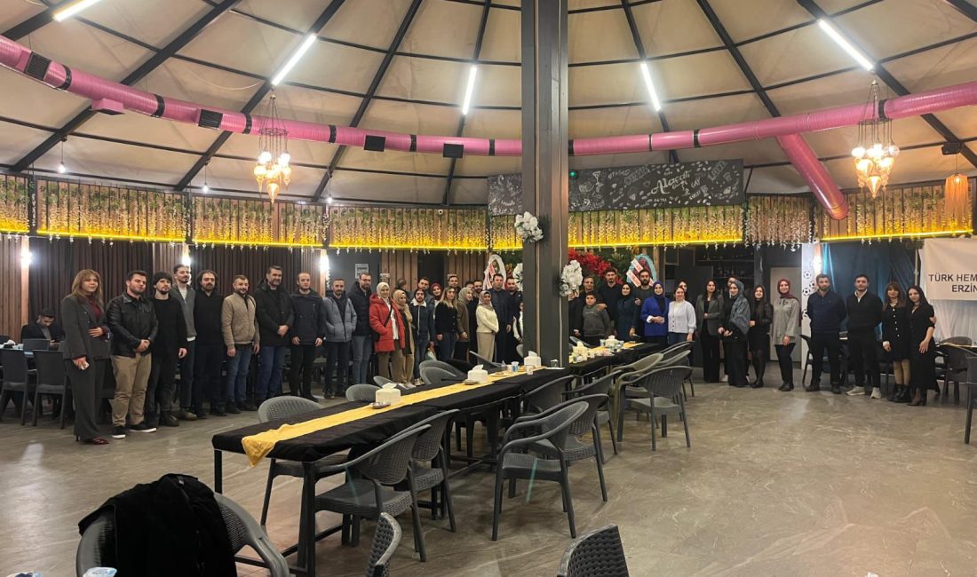 Genç Sağlık Sendikası Erzincan Hemşirelik Komisyonu öncülüğünde Türk Hemşireler Birliği