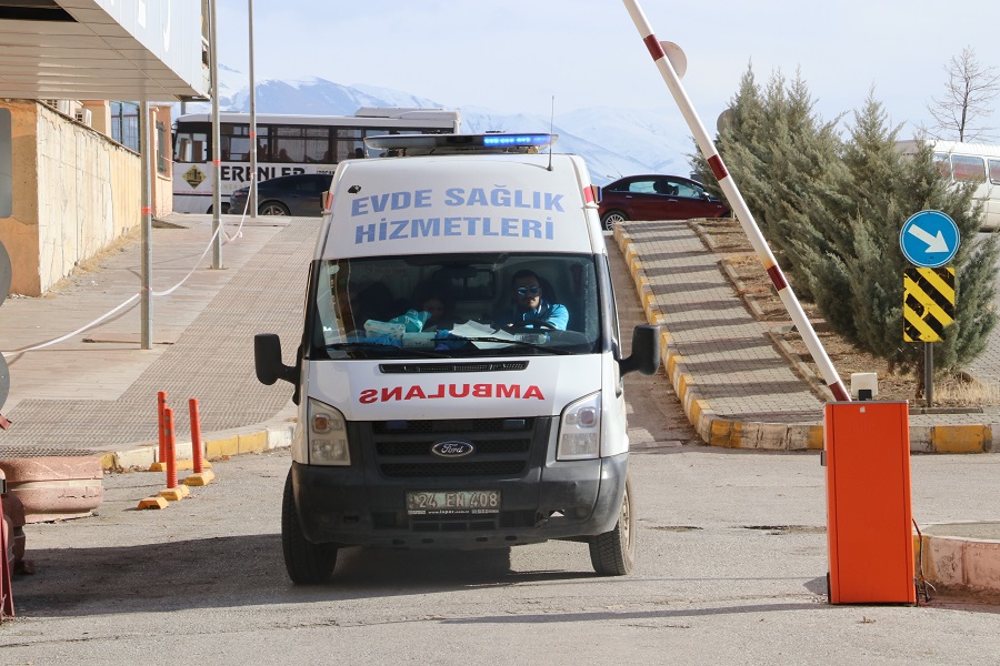 Erzincan İl Sağlık Müdürlüğü bünyesinde hizmet veren Evde Sağlık Hizmetleri