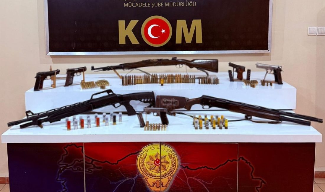 Erzincan polisi il genelinde gerçekleştirdiği çalışma neticesinde ruhsatsız tabanca ile