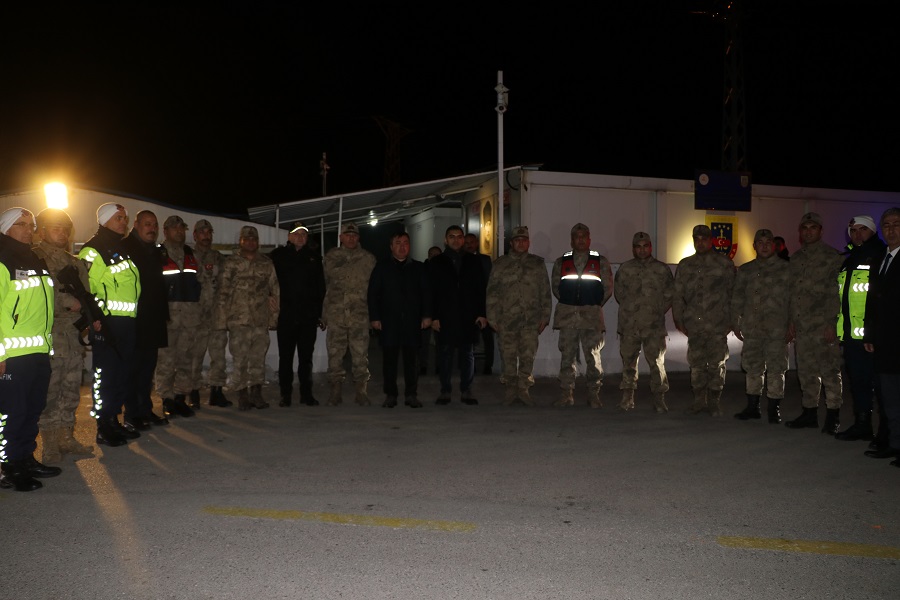 Erzincan Valisi Hamza Aydoğdu, Vali Yardımcısı Mehmet Emre Canpolat, İl