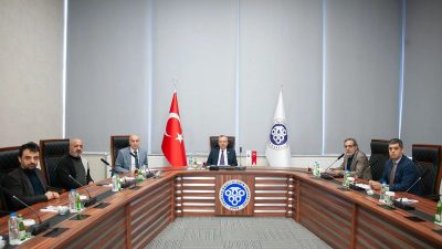 Erzincan Binali Yıldırım Üniversitesi Rektörü Prof. Dr. Akın Levent, üniversitede