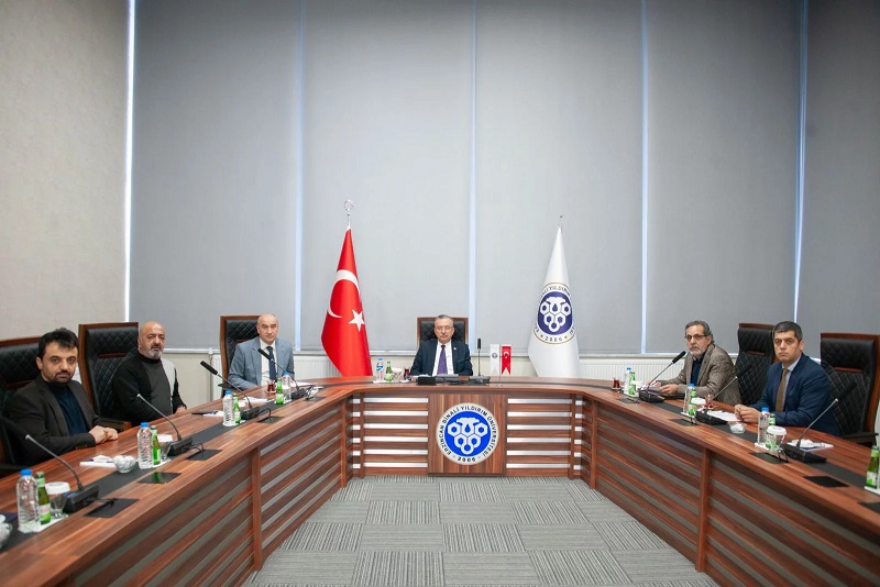 Erzincan Binali Yıldırım Üniversitesi Rektörü Prof. Dr. Akın Levent, üniversitede