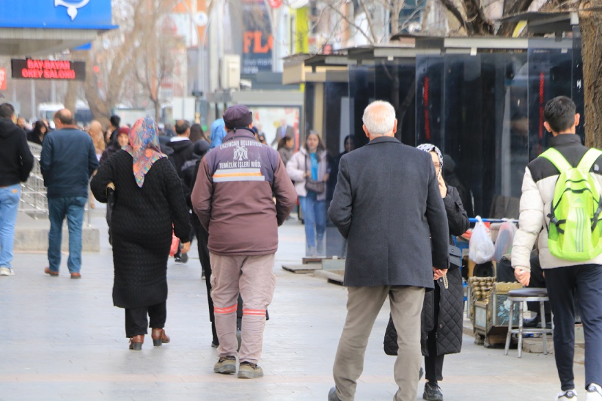 Hanehalkı İşgücü Araştırması sonuçlarına göre; 15 ve daha yukarı yaştaki