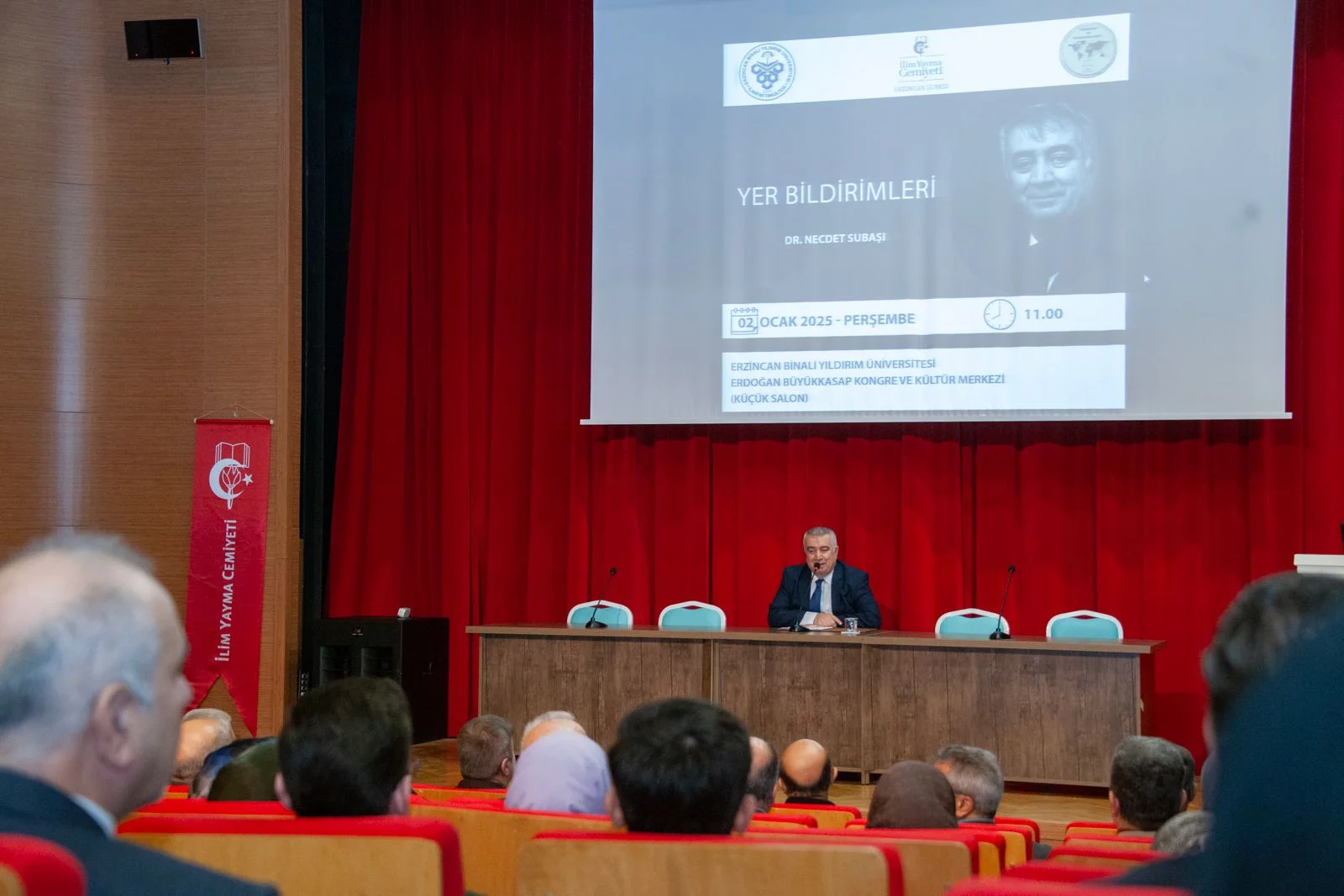 Erzincan Binali Yıldırım Üniversitesinde İlahiyat Fakültesi tarafından  İlahiyatçı Yazar