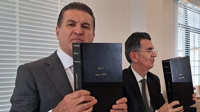 CHP Erzincan Milletvekili Mustafa Sarıgül, Erzincan’daki evinde düzenlediği basın toplantısında